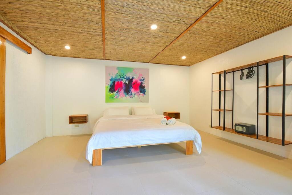 Apartment Ac2 - Bamboo Bungalows Rest House By White